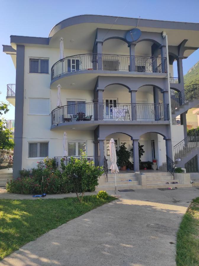 Apartments Sofia Sutomore Esterno foto