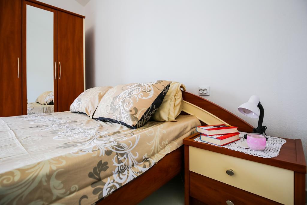 Apartments Sofia Sutomore Esterno foto